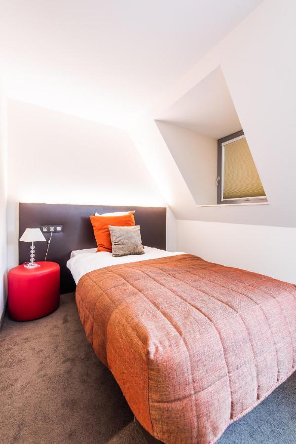 Hotel Malpertuus รีมส์ท ภายนอก รูปภาพ