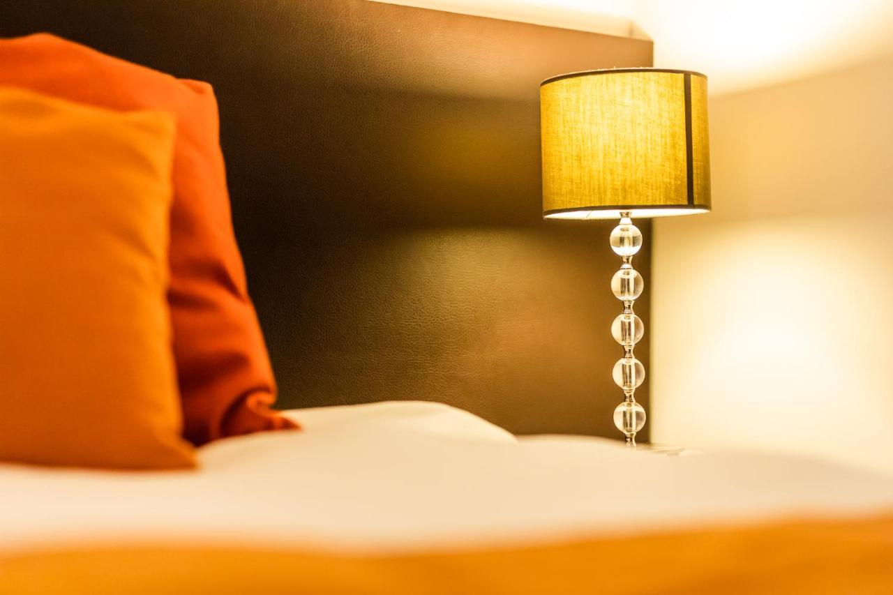 Hotel Malpertuus รีมส์ท ภายนอก รูปภาพ
